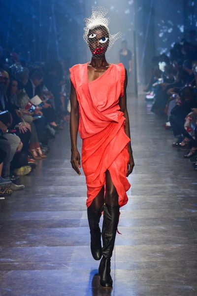 Look 39